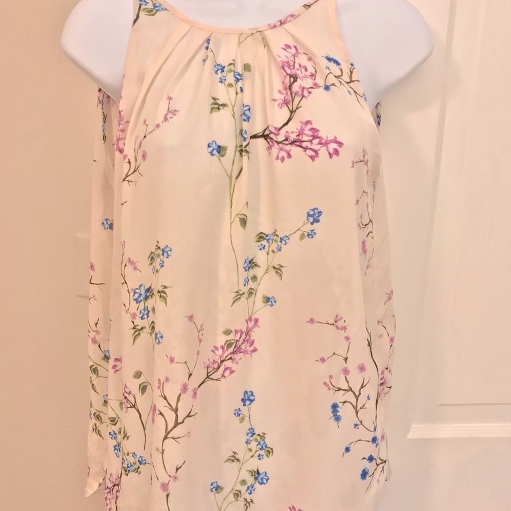 Floral flowy top